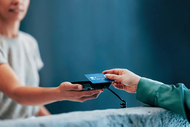 行业透视 | 从跑马圈地到精耕细作 中国信用卡的转型与重塑